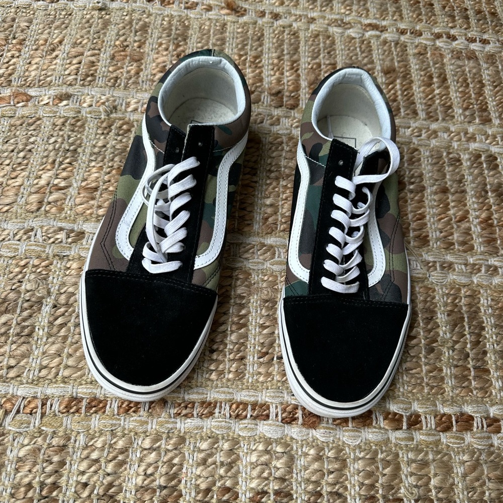 Men’s Vans Old Skool Sneakers
